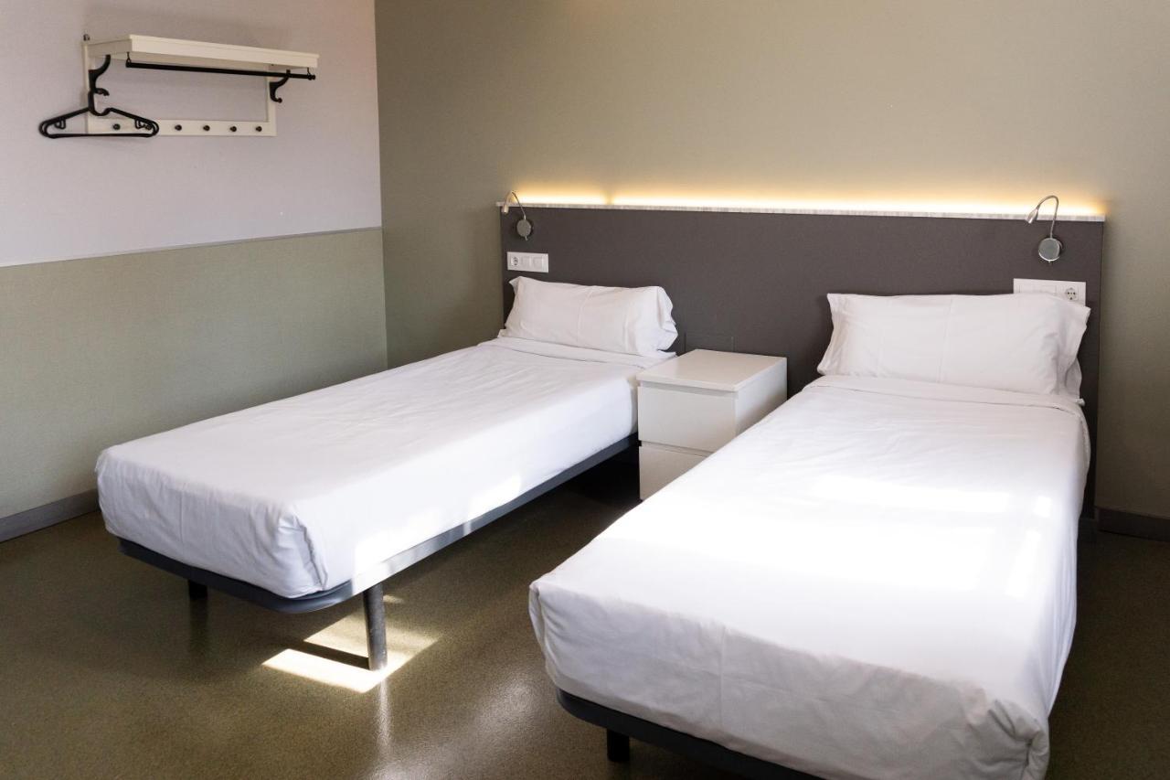 Be Dream Hostel Badalona Exterior photo